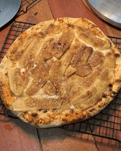 Pizza doce napolitana banana com canela rodízio em Brasilía Df Vero Gusto